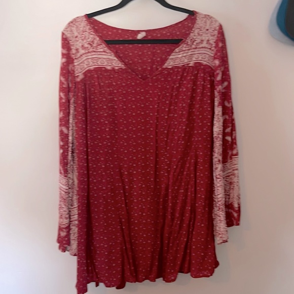 Free people women’s boho flowy shirt size extra small in red and white. - Picture 1 of 7